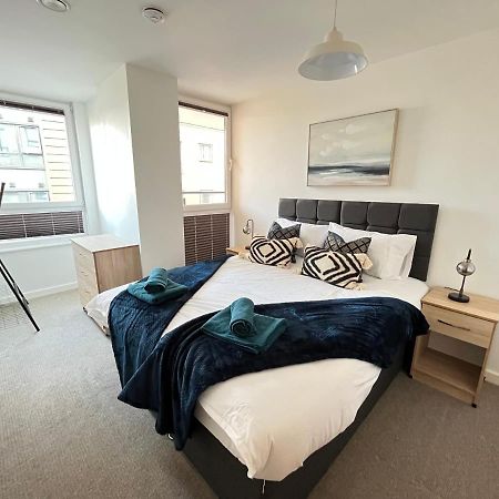 2 Bedroom, 2 Bathroom Modern Apartment Close To Ocean Village, Free Parking, Single Or Double Beds Southampton Extérieur photo