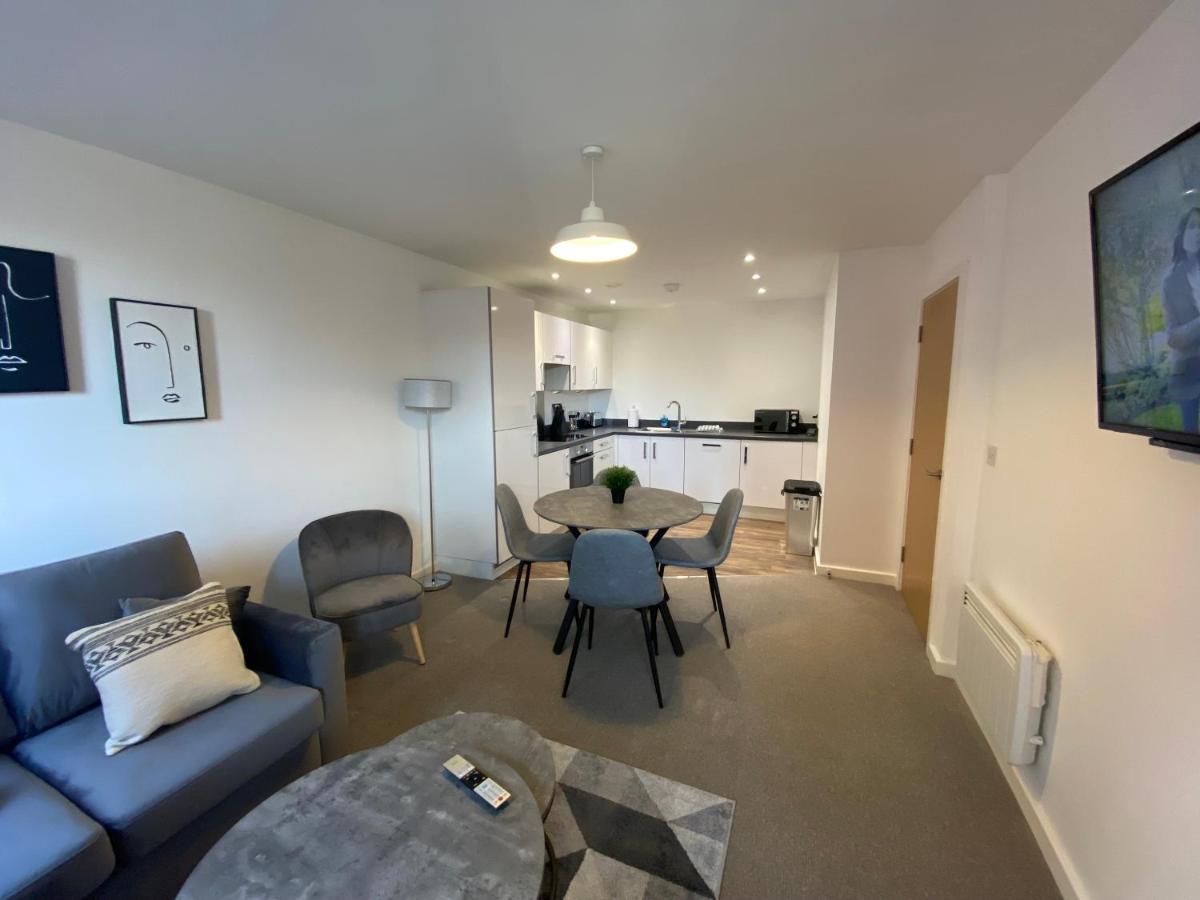 2 Bedroom, 2 Bathroom Modern Apartment Close To Ocean Village, Free Parking, Single Or Double Beds Southampton Extérieur photo