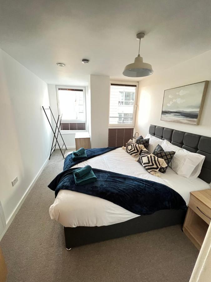 2 Bedroom, 2 Bathroom Modern Apartment Close To Ocean Village, Free Parking, Single Or Double Beds Southampton Extérieur photo